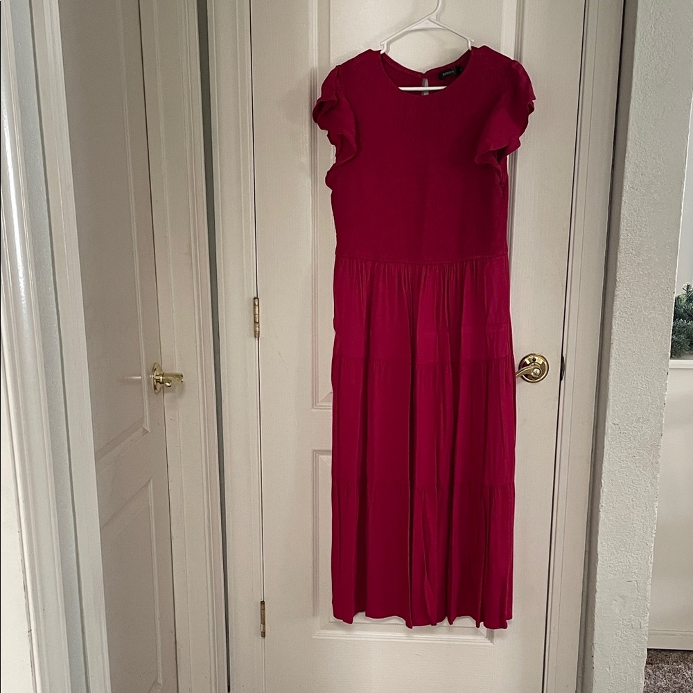Elegant Magenta Midi Dress